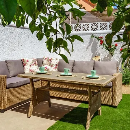 Sunlit Retreat With Garden Haven Apartment Fuengirola